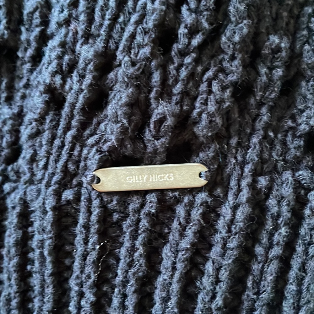 Gilly Hicks sweater! - Picture 4 of 4